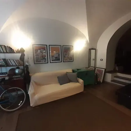 A Me' Casa Apartment *